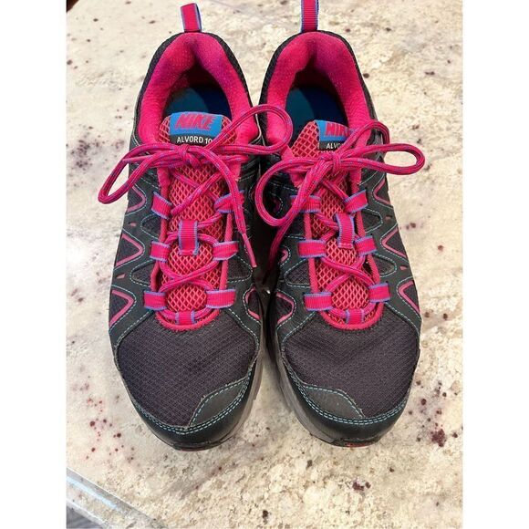 Nike Womens Alvord 10 Gray & Pink Running Shoe Sneaker sz 8.5 EUC - Picture 5 of 8